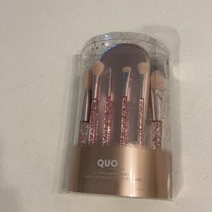 Make up brushes